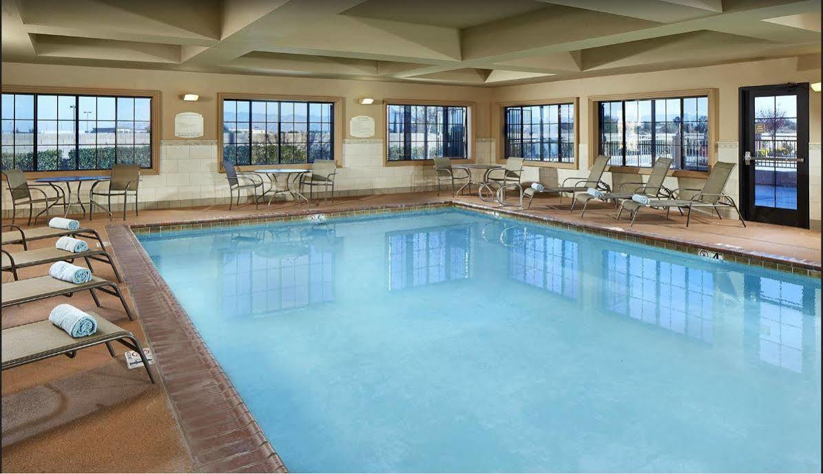Best Western Hesperia-Victorville Suites Luaran gambar
